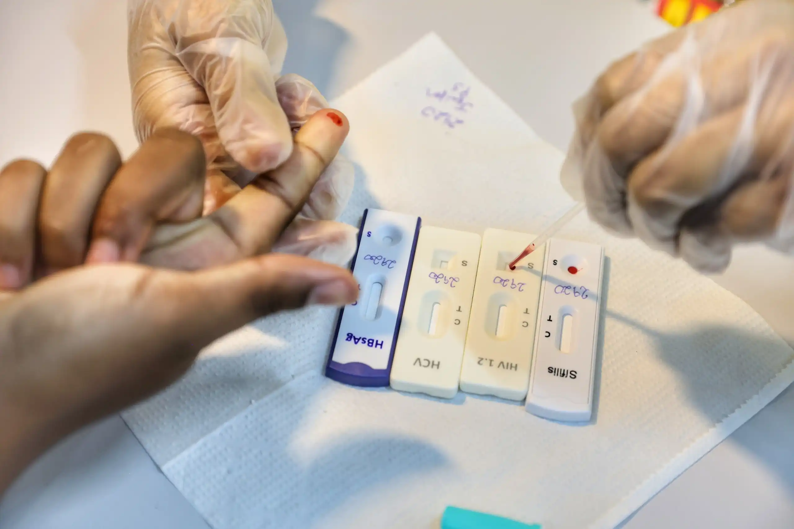 Imagem de Com foco no cuidado, postos de testagem de ISTs da Sesab somam mais de 24 mil exames realizados no Carnaval