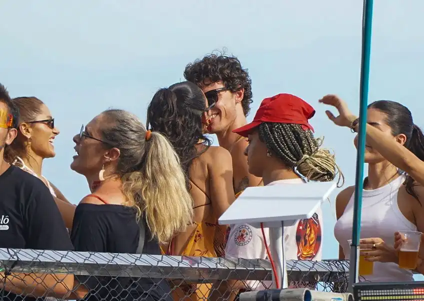Imagem de Shawn Mendes curte o Carnaval de Salvador pela primeira vez