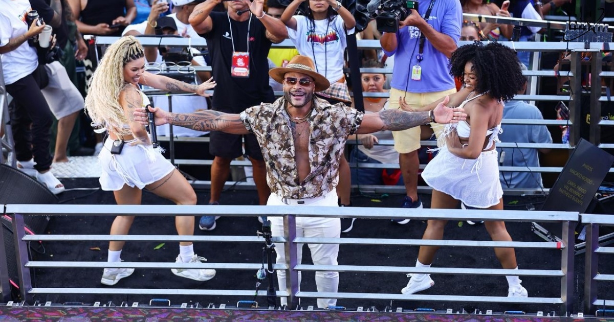 Imagem de Trio de Tony Salles quebra e cantor cancela desfile no Campo Grande nesta sexta (13)