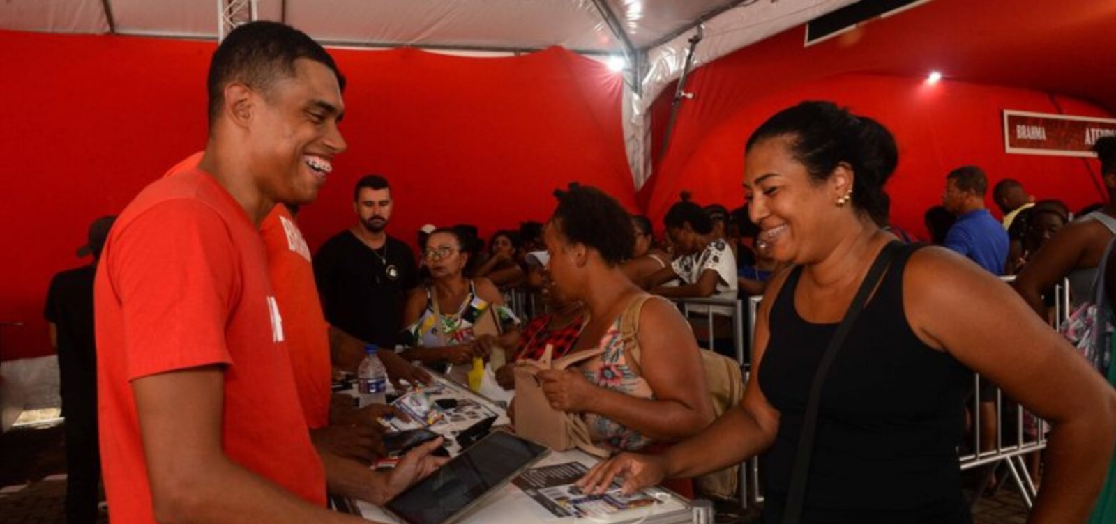 Imagem de Ambulantes que trabalharão no circuito Campo Grande começam a receber neste domingo