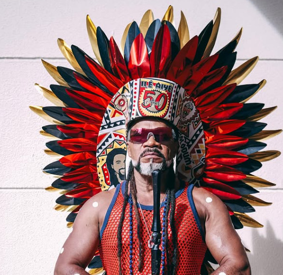 Imagem de Carlinhos Brown é homenageado pelo Apaxes do Tororó no Carnaval de Salvador