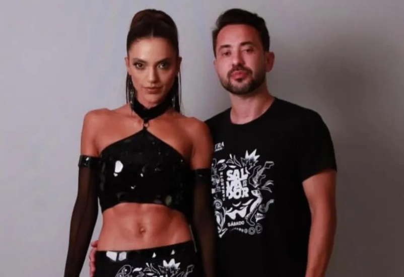 Imagem de Everton Ribeiro curte Carnaval em Salvador em famoso camarote