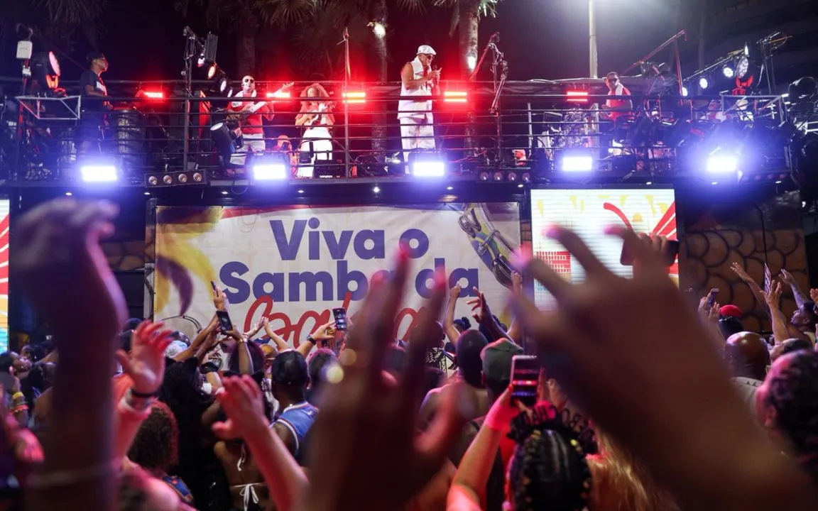 Imagem de Melhor Segunda-feira do Mundo: trio de Xanddy Harmonia apresenta falha técnica durante apresentação
