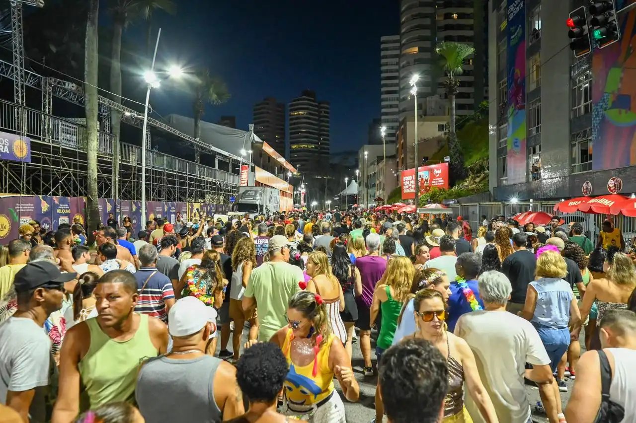 Imagem de Mudei de Nome encerra programação do Fuzuê em Salvador 