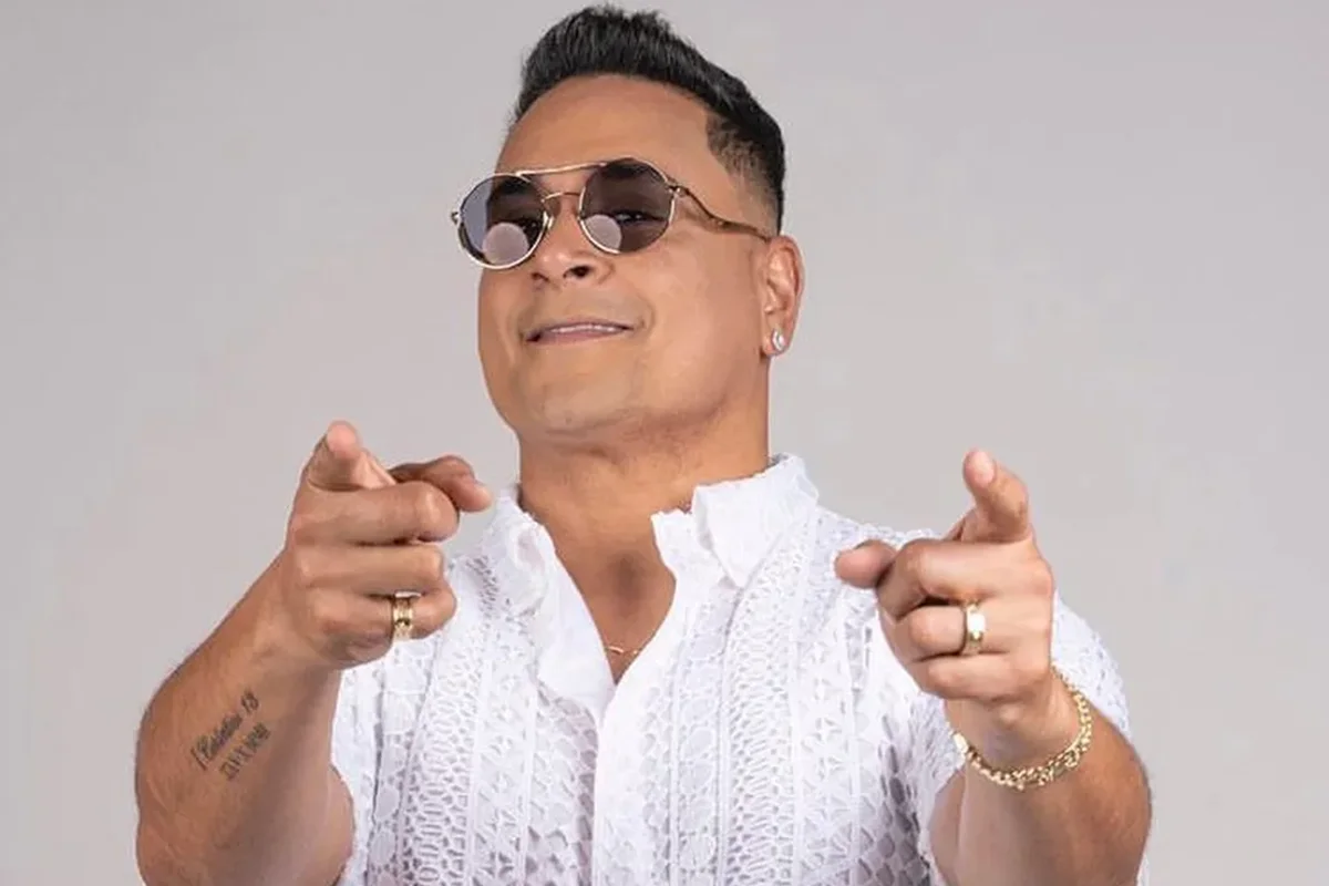 Imagem de Começou! Xanddy Harmonia abre a folia no Campo Grande